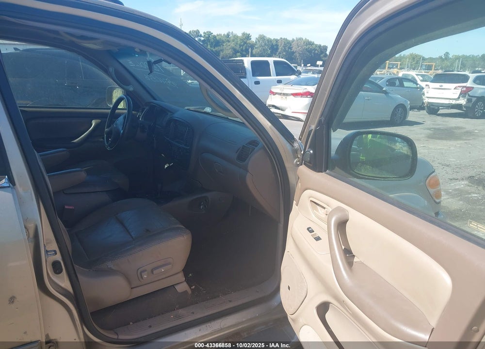 2002 TOYOTA SEQUOIA SR5 V8 VIN: 5TDBT44A72S059136