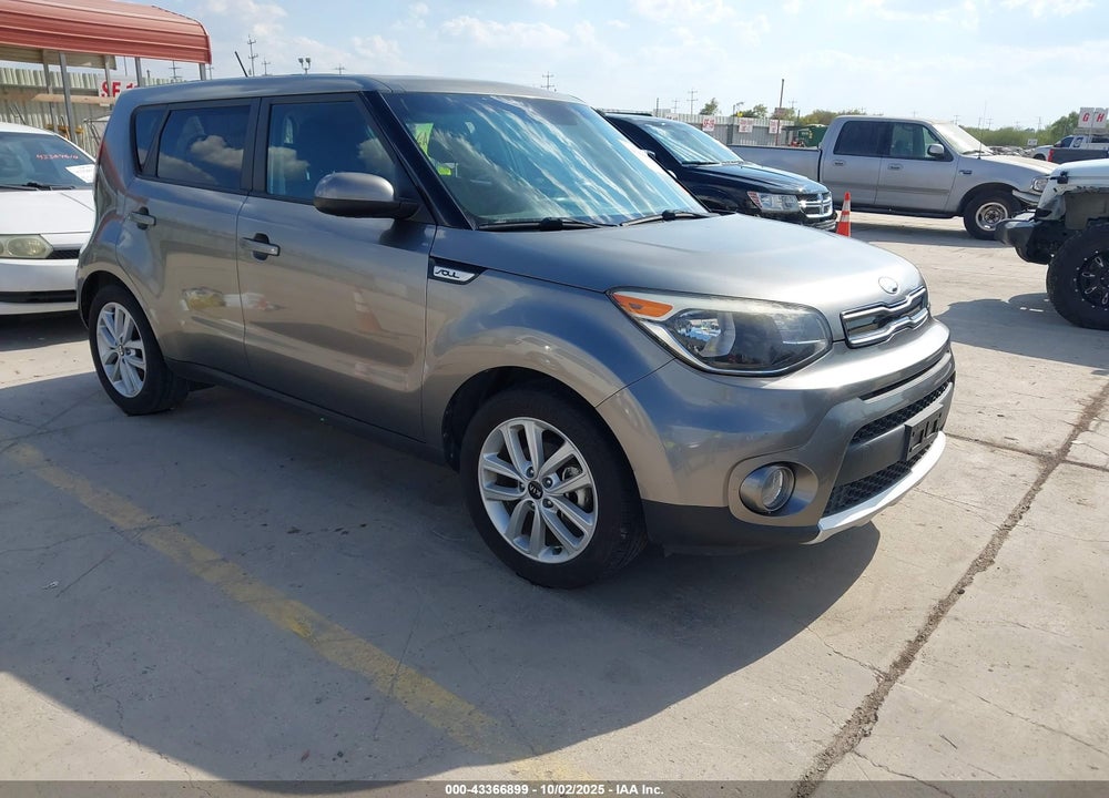2018 KIA SOUL + VIN: KNDJP3A5XJ7601002