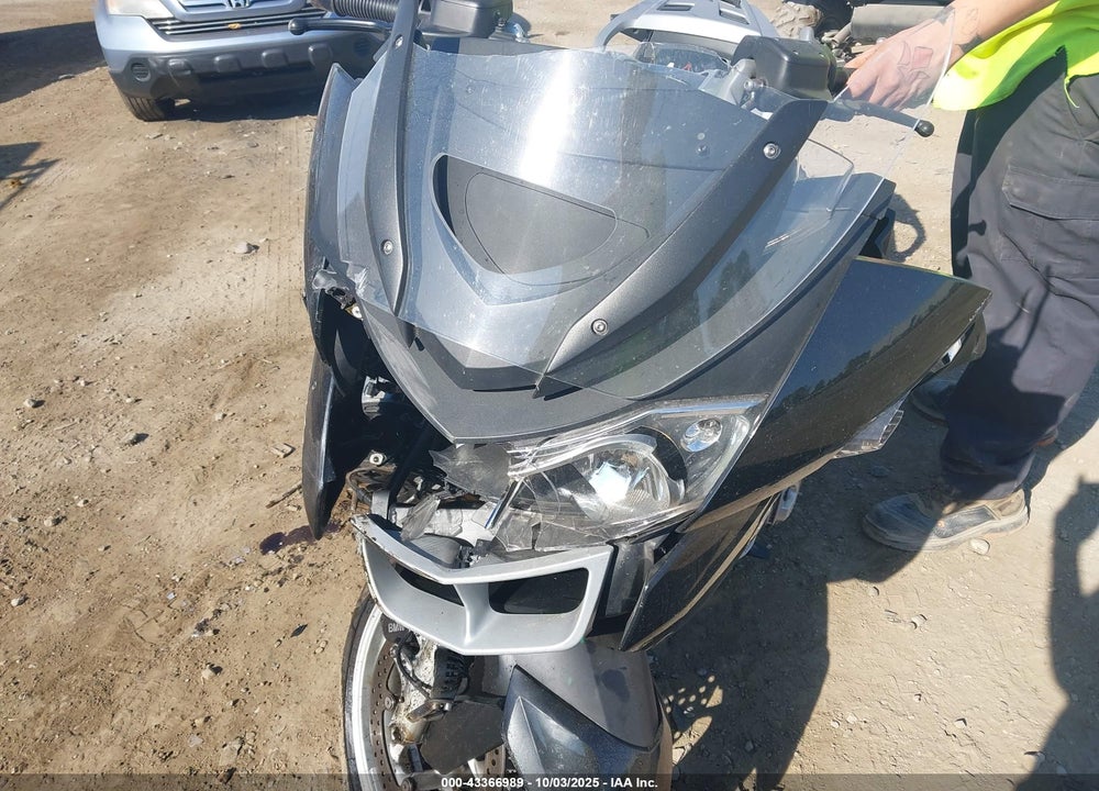 2009 BMW R1200 RT VIN: WB10388089ZT14592