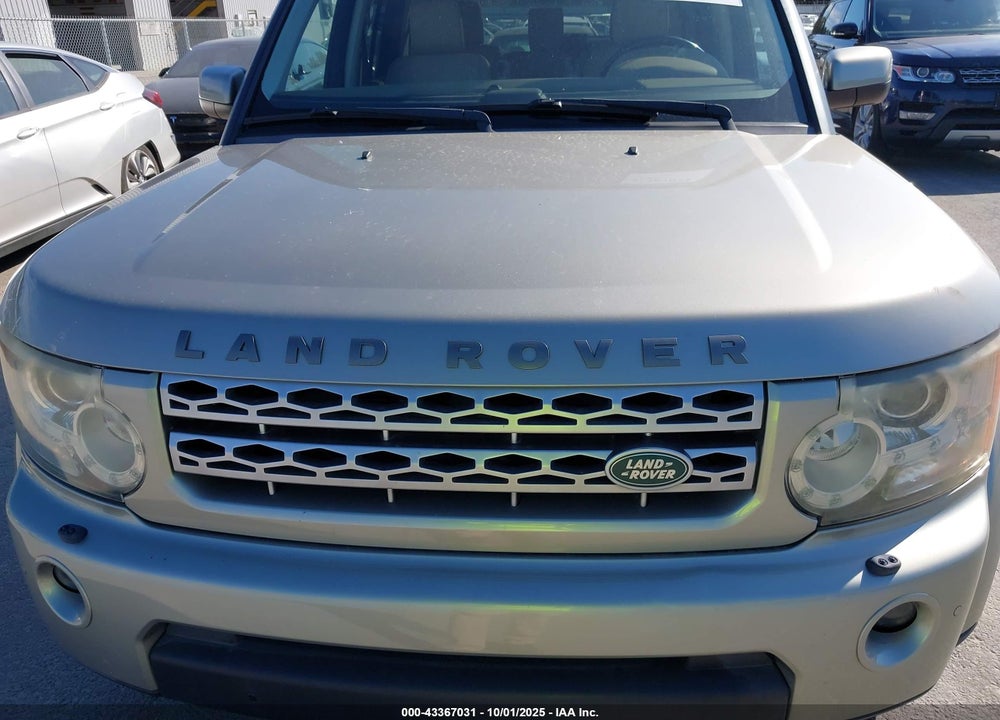 2011 LAND ROVER LR4 VIN: SALAK2D49BA559320