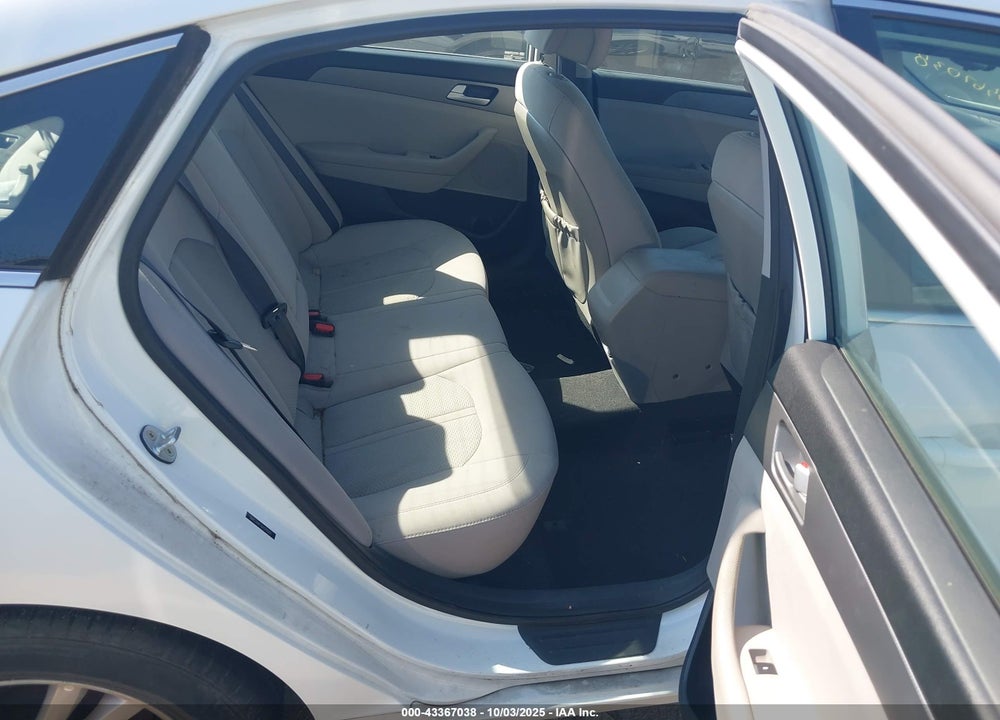 2016 HYUNDAI SONATA VIN: 5NPE24AF1GH370283