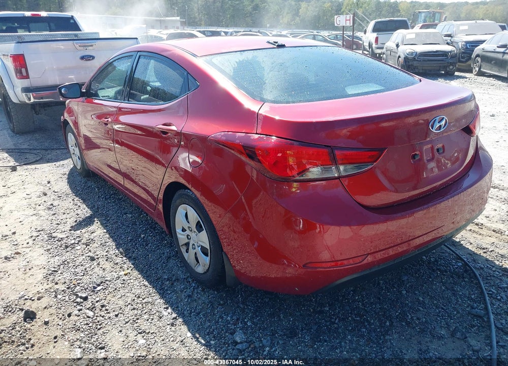 2016 HYUNDAI ELANTRA VIN: 5NPDH4AE7GH761133