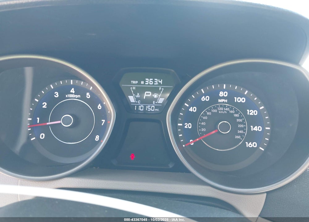 2016 HYUNDAI ELANTRA VIN: 5NPDH4AE7GH761133