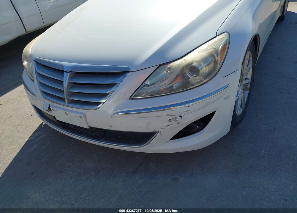 2012 HYUNDAI GENESIS VIN: KMHGC4DD0CU201075