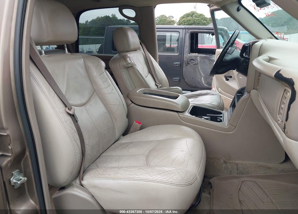 2004 CHEVROLET TAHOE VIN: 1GNEC13Z34J190705