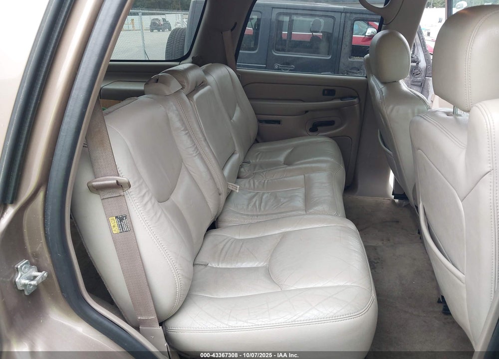 2004 CHEVROLET TAHOE VIN: 1GNEC13Z34J190705