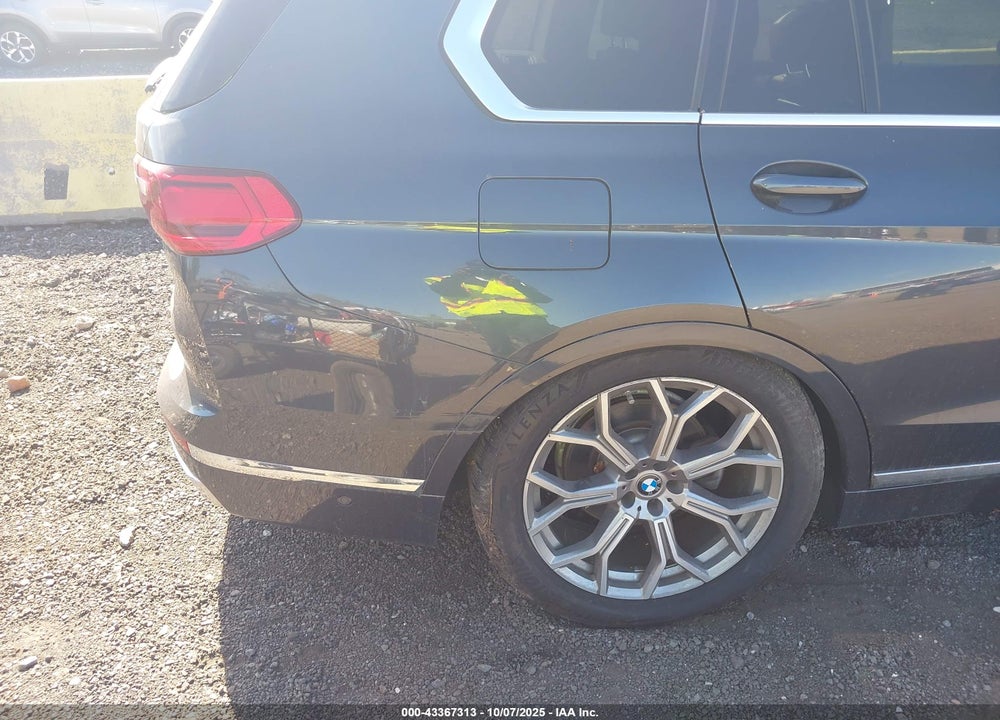 2019 BMW X7 VIN: 5UXCW2C53KL087374