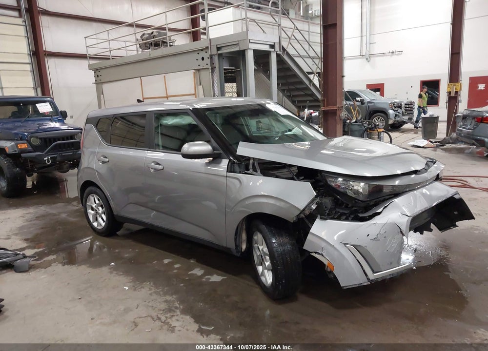 2023 KIA SOUL LX VIN: KNDJ23AU4P7862740