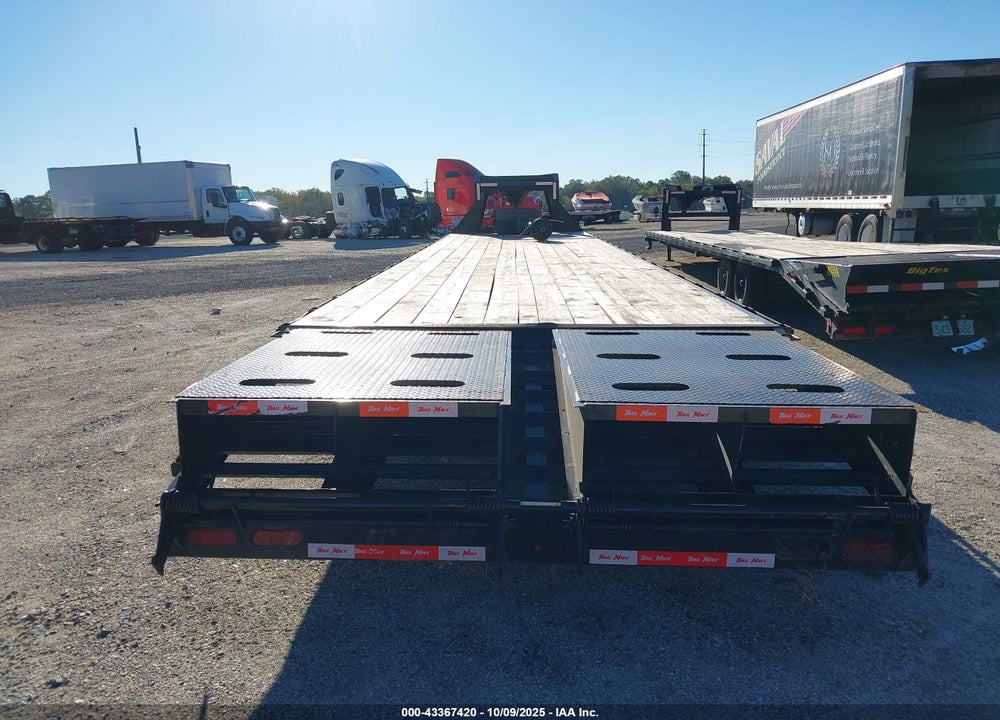 2024 TRAILMAXX 40' GOOSENECK VIN: 7WL3H4025RT001309