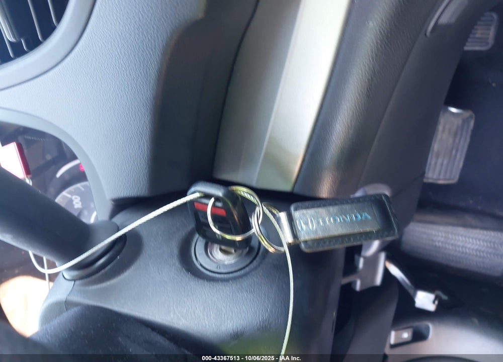 2014 HONDA CR-V LX VIN: 2HKRM3H38EH565358
