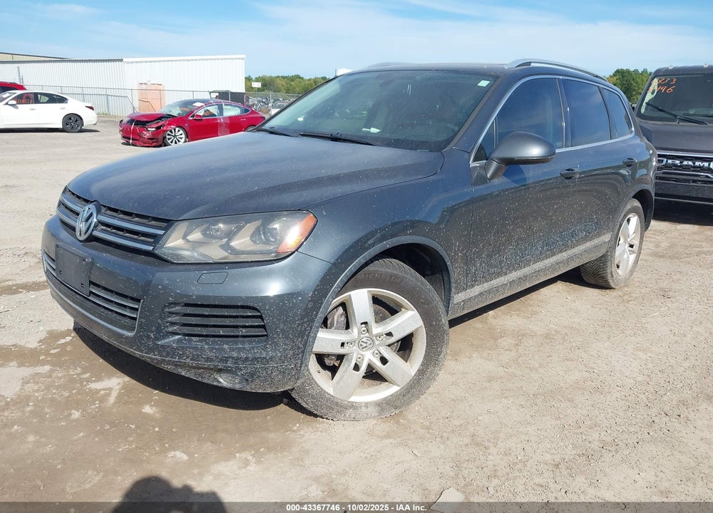 2013 VOLKSWAGEN TOUAREG VIN: WVGEP9BP9DD007068