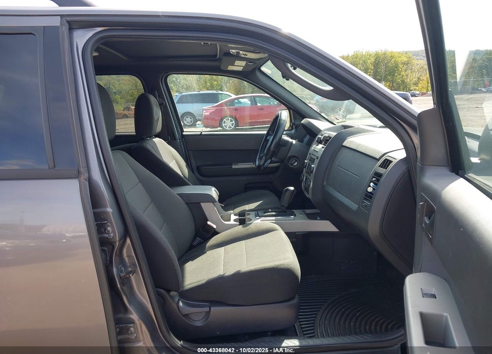 2010 FORD ESCAPE VIN: 1FMCU9DG7AKD31754