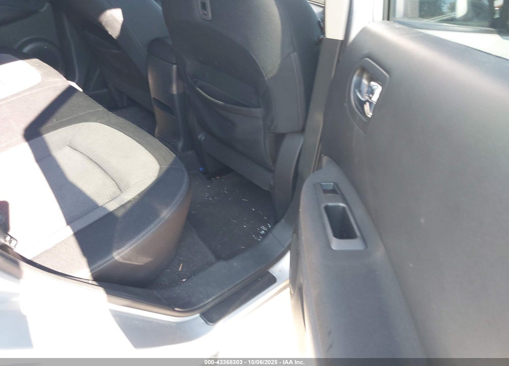 2011 NISSAN ROGUE VIN: JN8AS5MV7BW673101