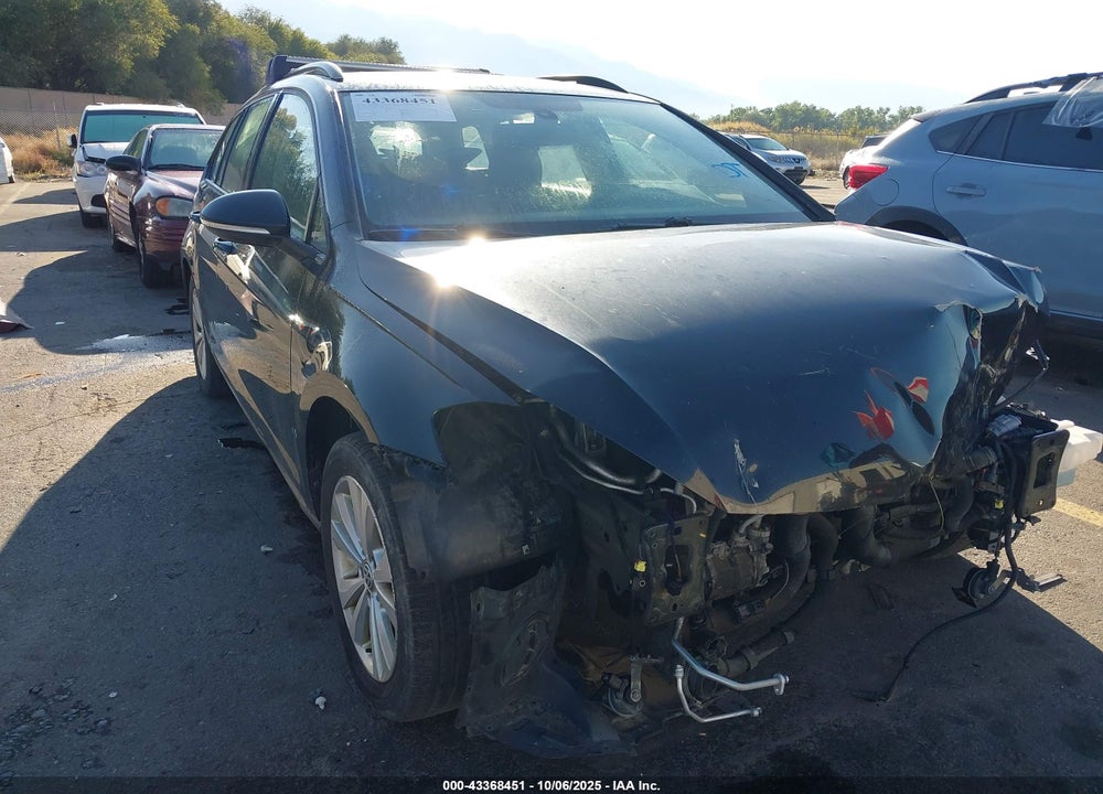 2018 VOLKSWAGEN GOLF SPORTWAGEN VIN: 3VW117AU0JM751591