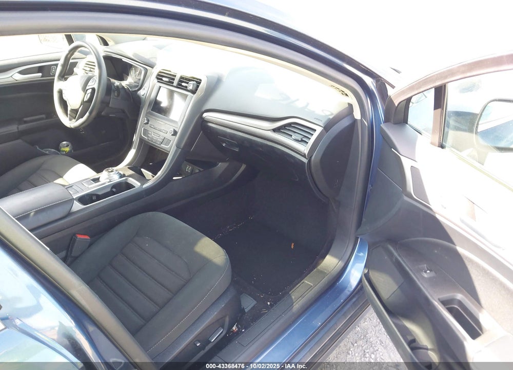 2019 FORD FUSION VIN: 3FA6P0LU8KR167798