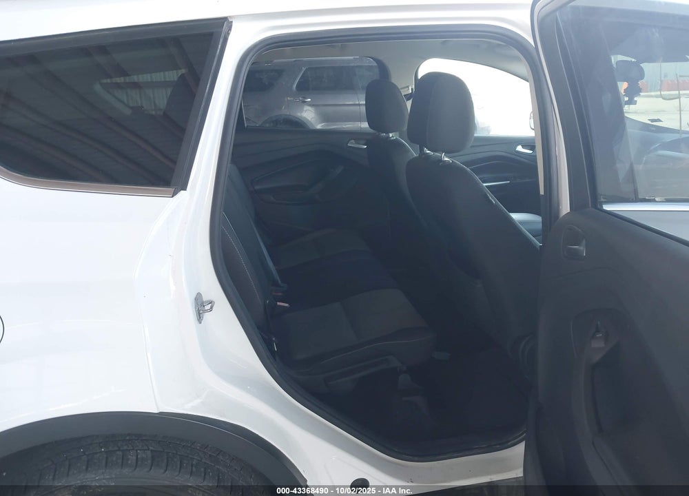 2017 FORD ESCAPE VIN: 1FMCU0GD3HUC49922