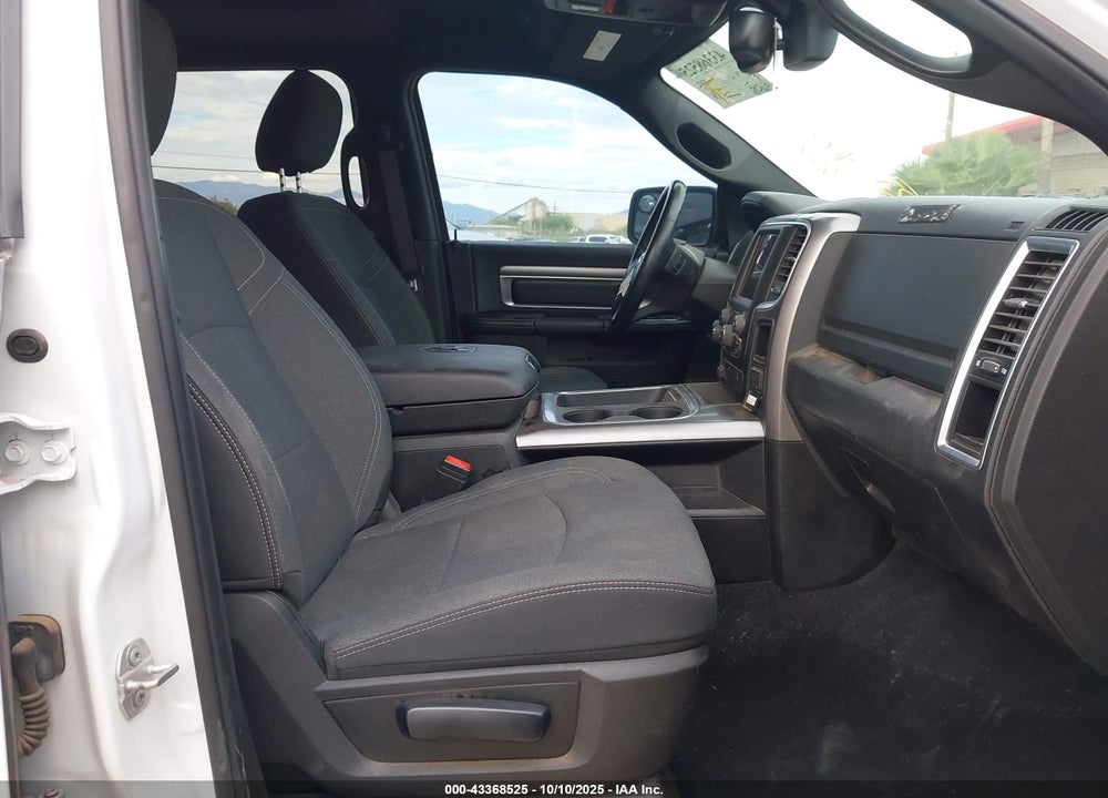 2021 RAM 1500 CLASSIC WARLOCK 4X4 5'7 BOX VIN: 1C6RR7LT1MS502058