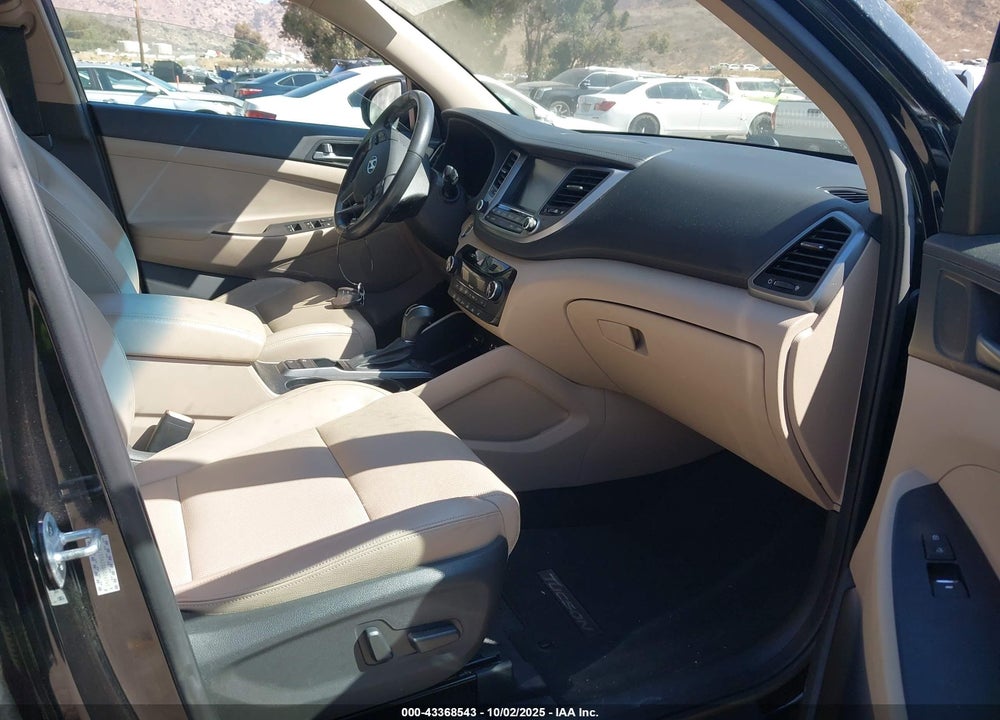 2016 HYUNDAI TUCSON VIN: KM8J33A20GU026741