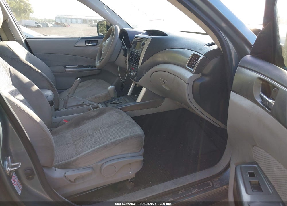 2013 SUBARU FORESTER VIN: JF2SHADC4DH407677