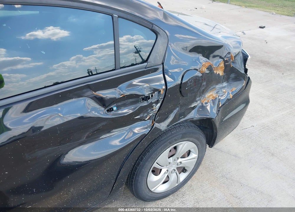 2013 HONDA CIVIC LX VIN: 2HGFB2F58DH558376