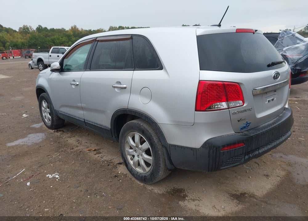 2012 KIA SORENTO VIN: 5XYKT3A1XCG197007