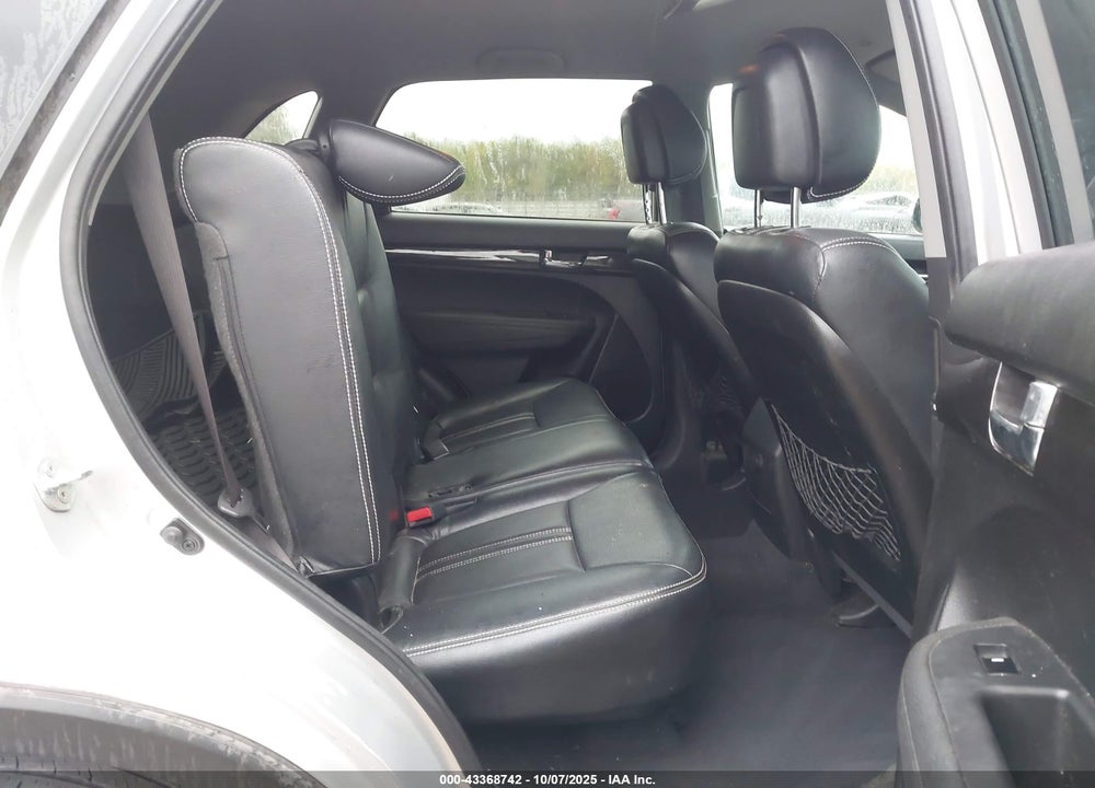 2012 KIA SORENTO VIN: 5XYKT3A1XCG197007