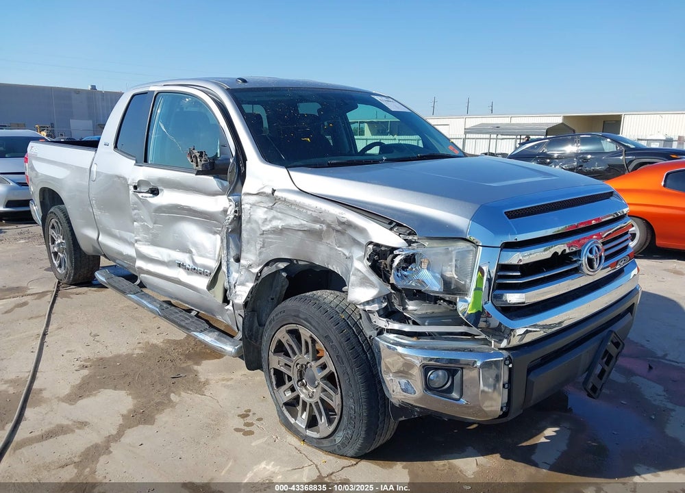 2016 TOYOTA TUNDRA SR5 5.7L V8 VIN: 5TFUW5F10GX494973