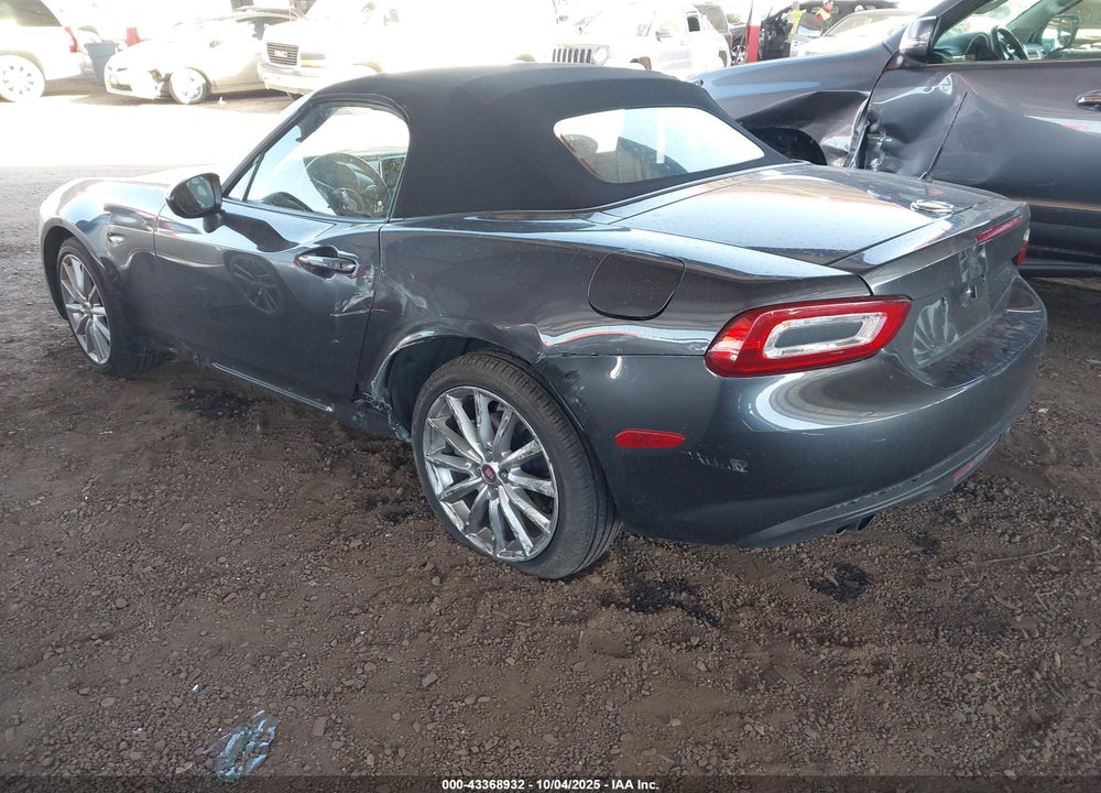 2017 FIAT 124 SPIDER LUSSO VIN: JC1NFAEKXH0127819