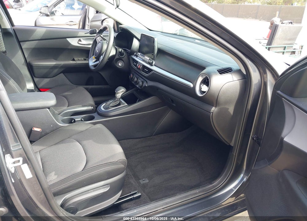 2024 KIA FORTE VIN: 3KPF24AD6RE827566