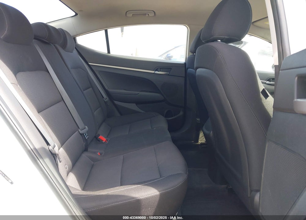 2018 HYUNDAI ELANTRA VIN: 5NPD74LF9JH327280