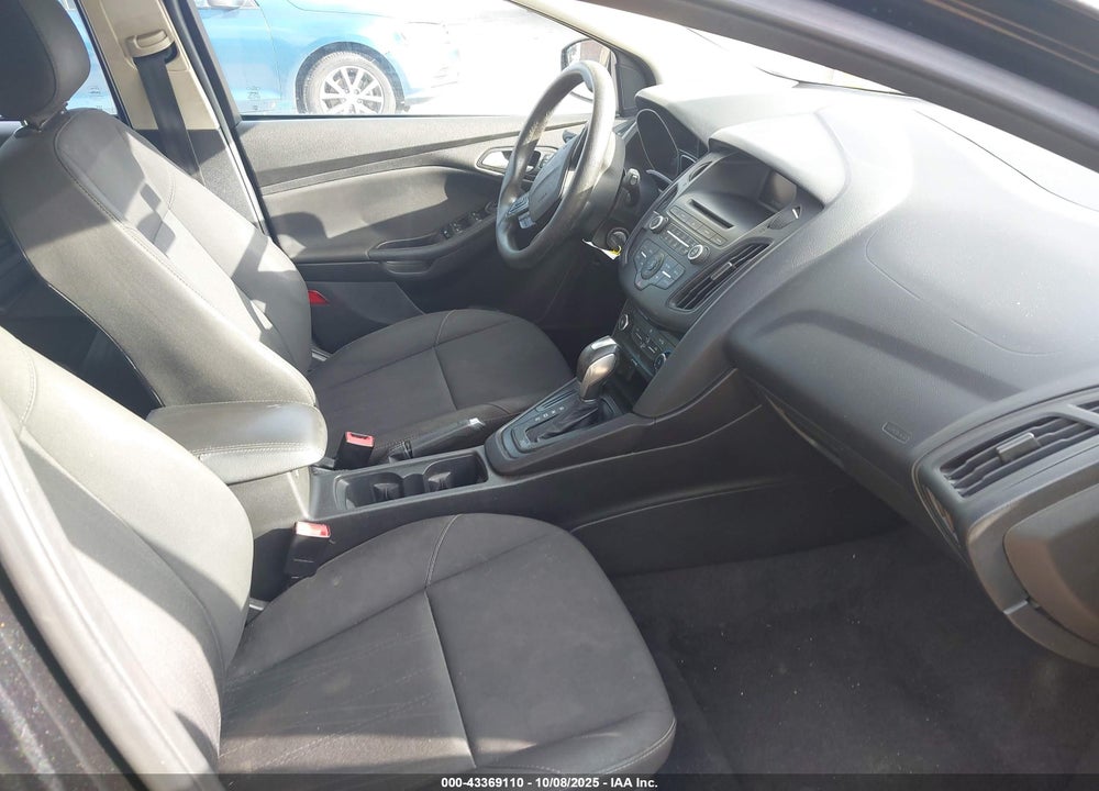 2015 FORD FOCUS SE VIN: 1FADP3K20FL345619