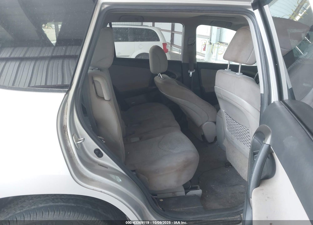 2011 TOYOTA RAV4 VIN: 2T3BF4DV0BW156073