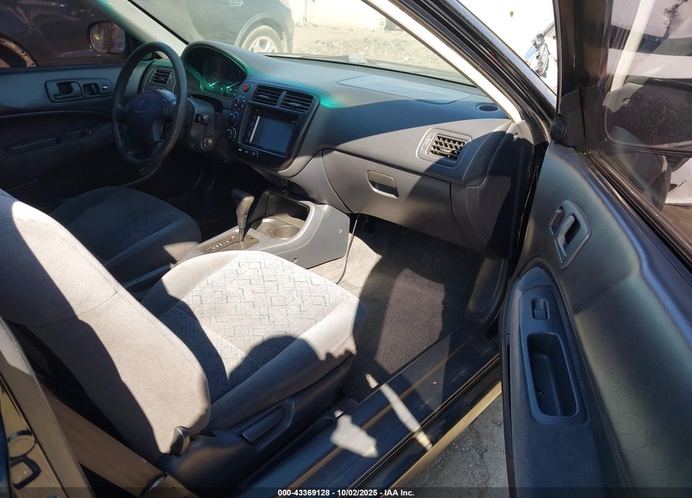 2000 HONDA CIVIC EX VIN: 1HGEJ824XYL016039