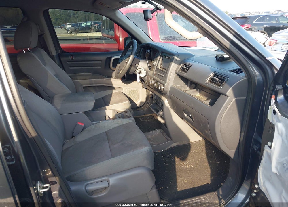 2013 HONDA RIDGELINE RTS VIN: 5FPYK1F41DB005588