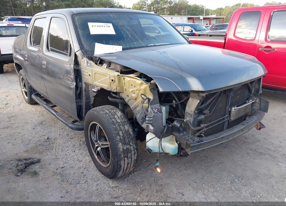 2013 HONDA RIDGELINE RTS VIN: 5FPYK1F41DB005588