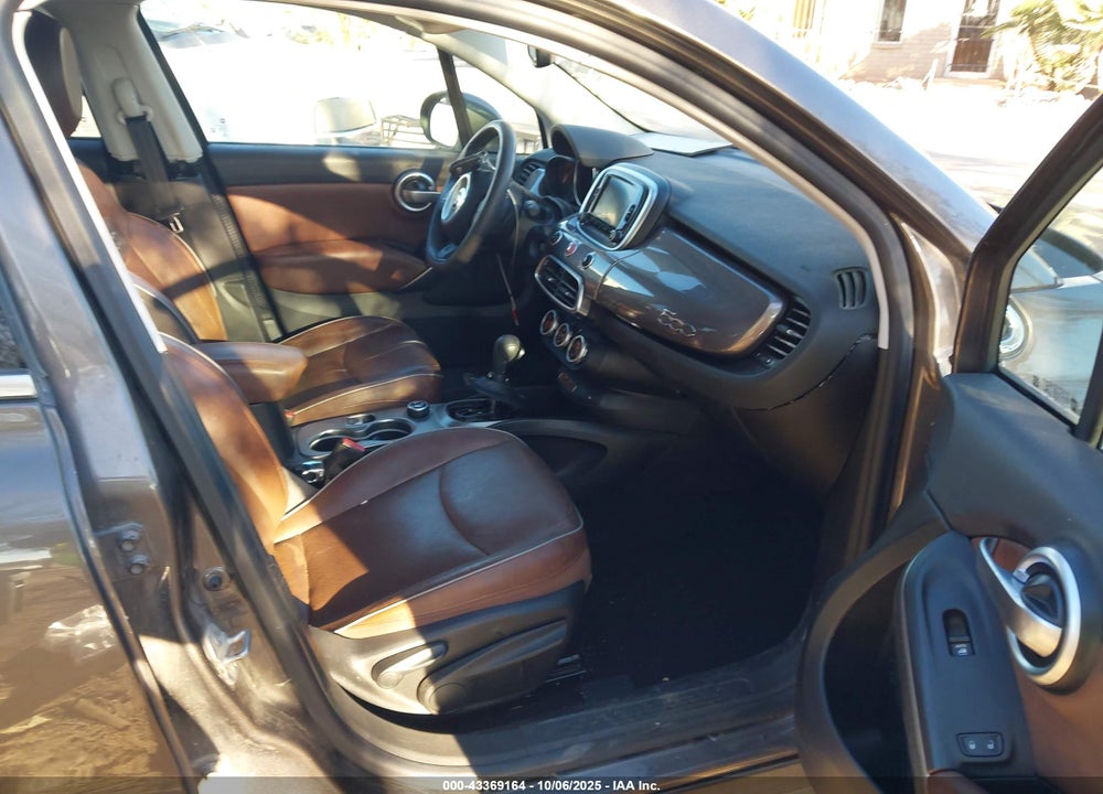 2016 FIAT 500X LOUNGE VIN: ZFBCFYDT3GP358535