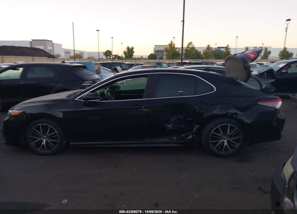 2021 TOYOTA CAMRY SE VIN: 4T1T11AK9MU485667