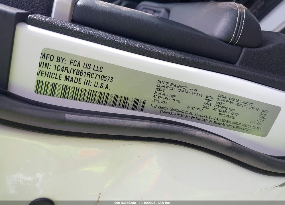 2024 JEEP GRAND CHEROKEE 4XE VIN: 1C4RJYB61RC710573