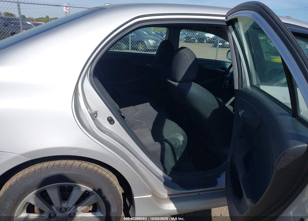 2009 TOYOTA COROLLA S VIN: 2T1BU40E29C122717