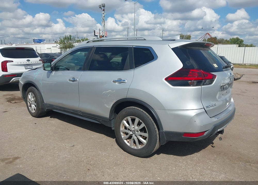 2018 NISSAN ROGUE VIN: 5N1AT2MV1JC742464
