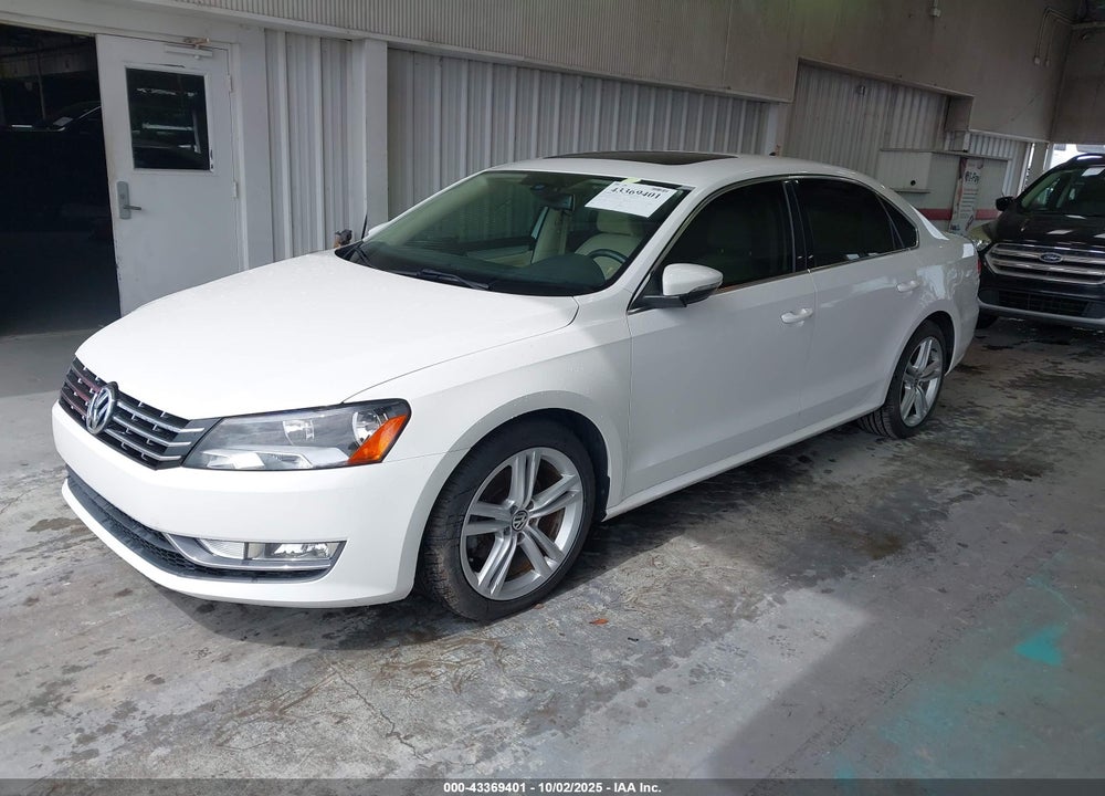2012 VOLKSWAGEN PASSAT VIN: 1VWBM7A37CC046567