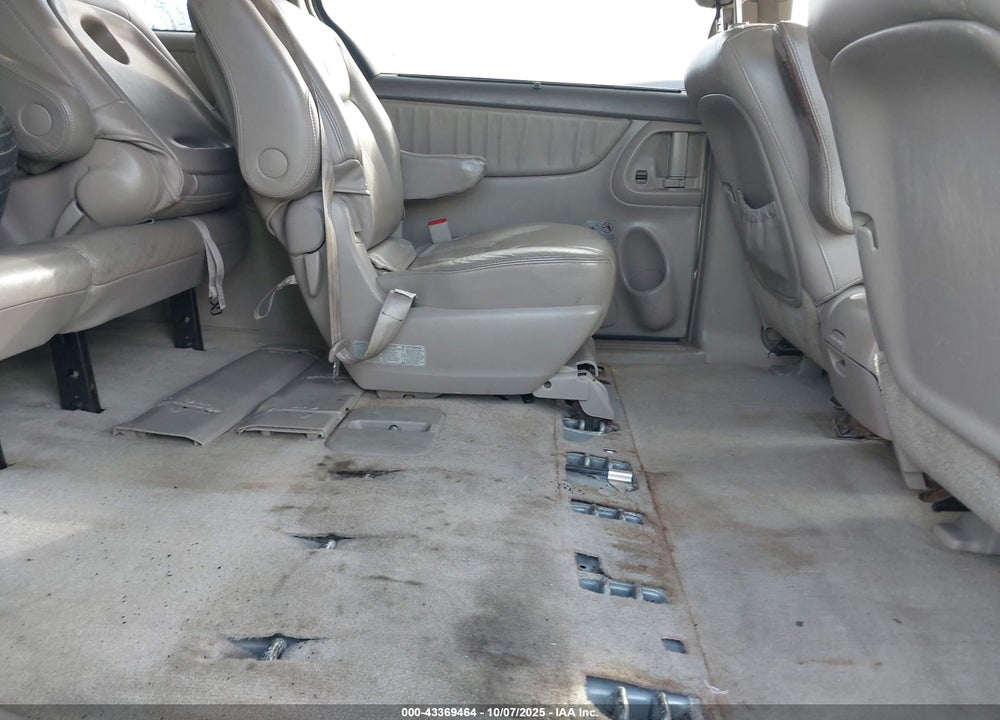 2008 TOYOTA SIENNA LIMITED VIN: 5TDBK22C48S016720