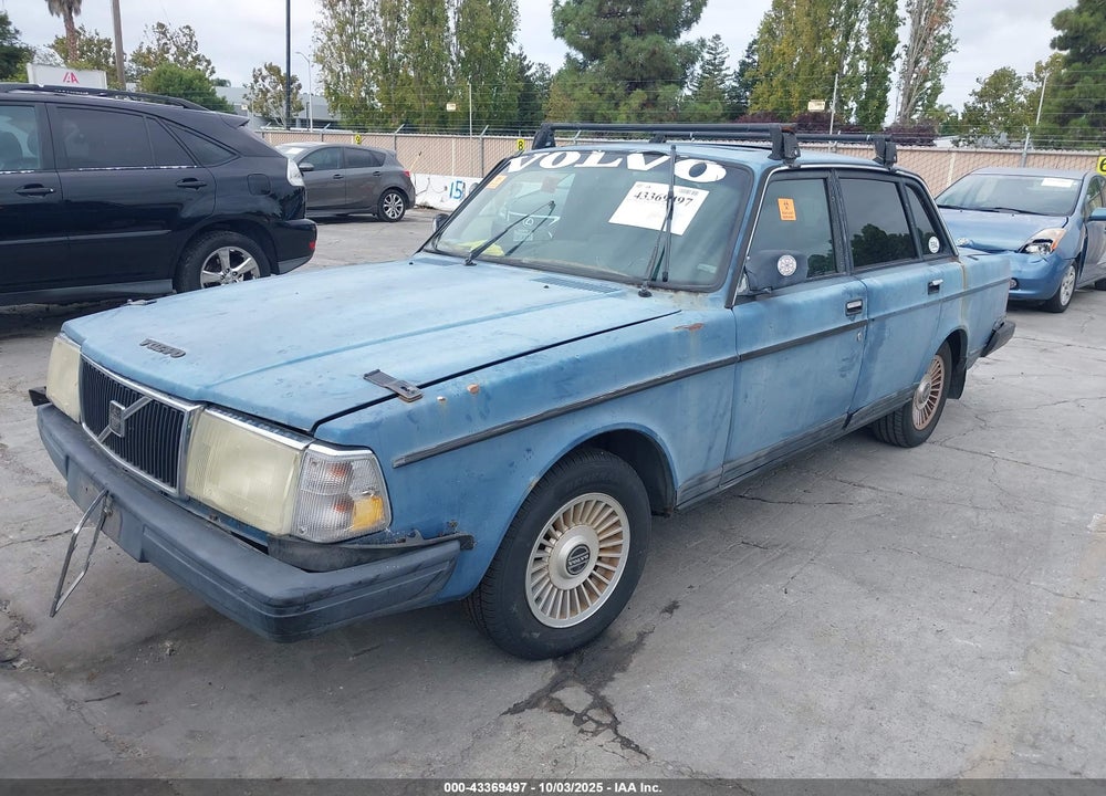 1990 VOLVO 240 DL VIN: YV1AA8844L1413099