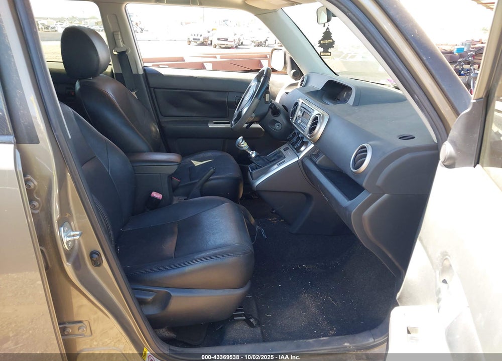 2011 SCION XB VIN: JTLZE4FE0B1120997