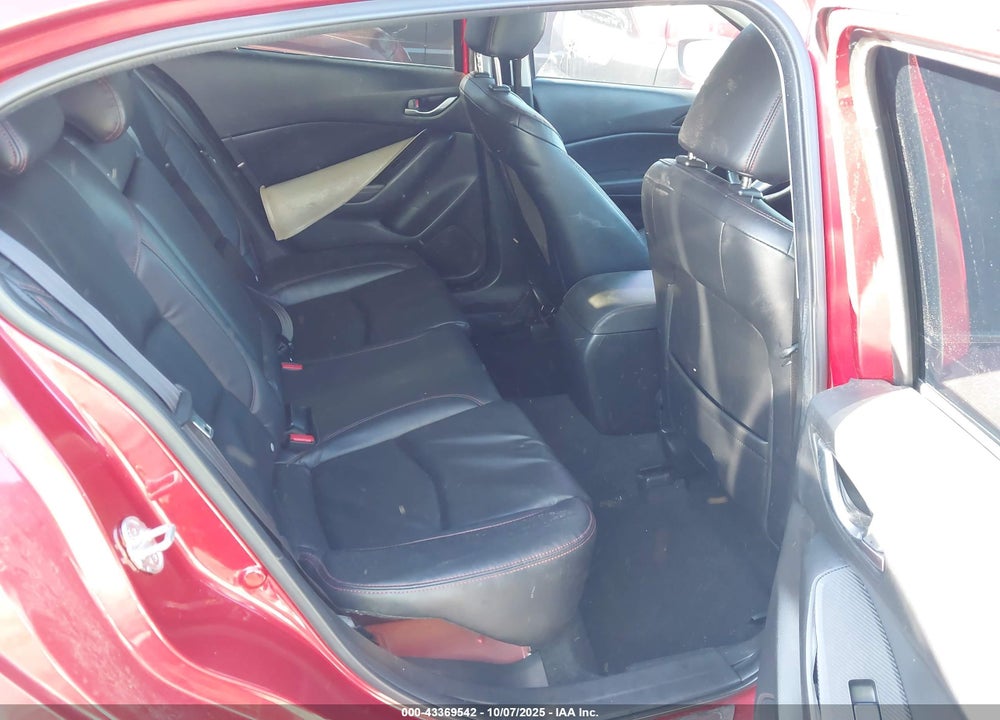 2015 MAZDA 3 VIN: JM1BM1V35F1218668