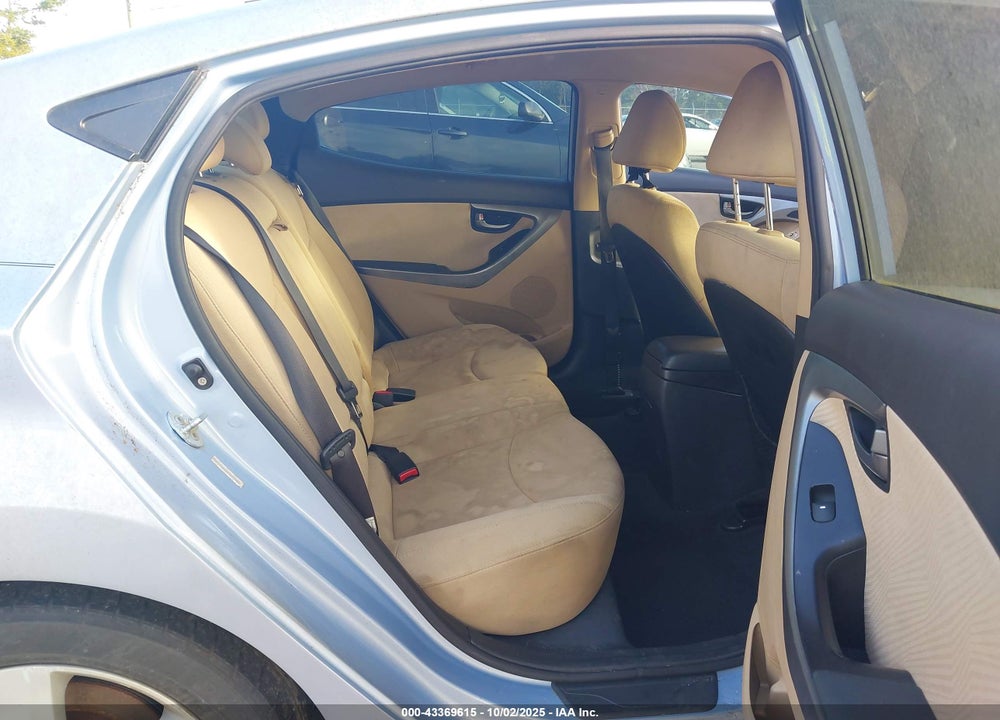 2013 HYUNDAI ELANTRA VIN: KMHDH4AE7DU522789