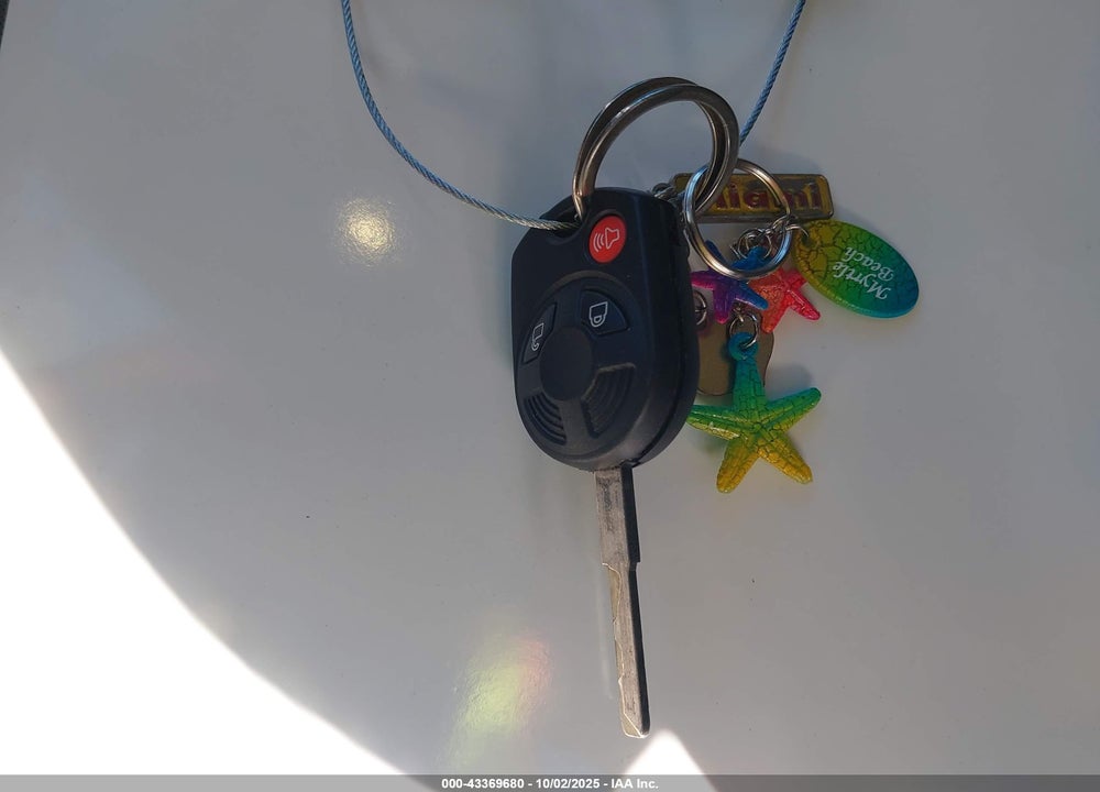 2016 FORD ESCAPE VIN: 1FMCU9GX9GUA88666
