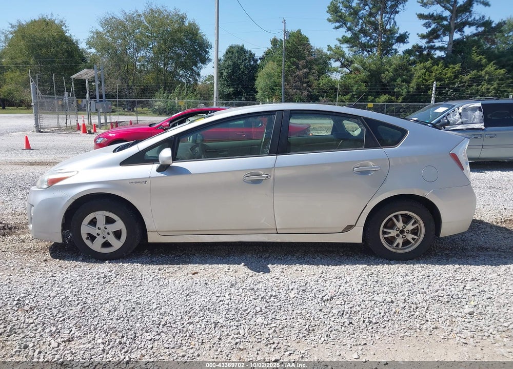 2011 TOYOTA PRIUS VIN: JTDKN3DU6B5330532