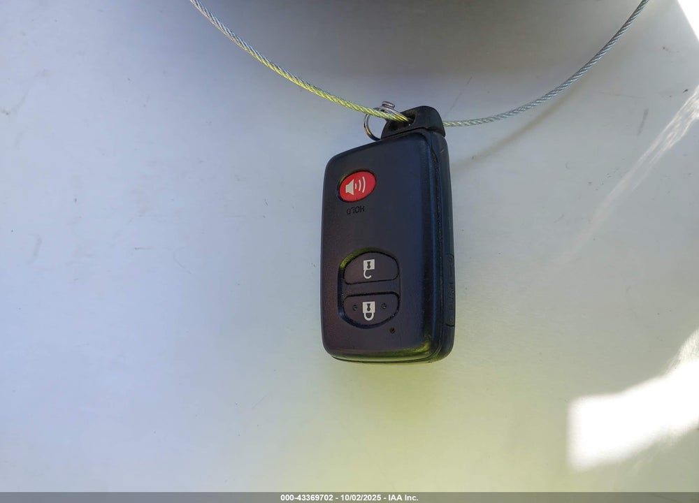 2011 TOYOTA PRIUS VIN: JTDKN3DU6B5330532