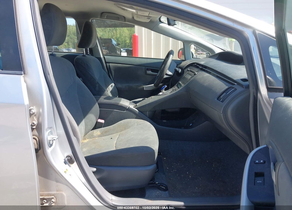2011 TOYOTA PRIUS VIN: JTDKN3DU6B5330532